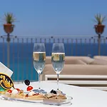 Couette-café La Dolce A Tropea