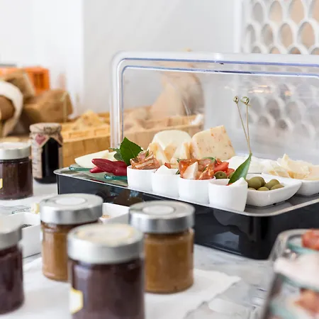 Frühstückspension La Dolce A 4*