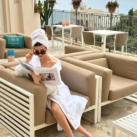 La Dolce A Bed and Breakfast